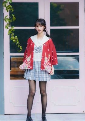 ass销魂美女裸体pics_BD英语影视在线观看