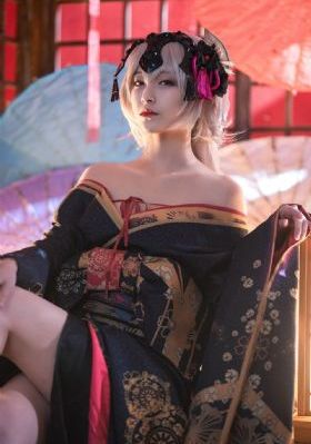 骚宝贝h情欲_蓝光版中文字幕包